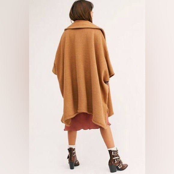 Free People Tan Oversized Coat - Picture 3 of 10